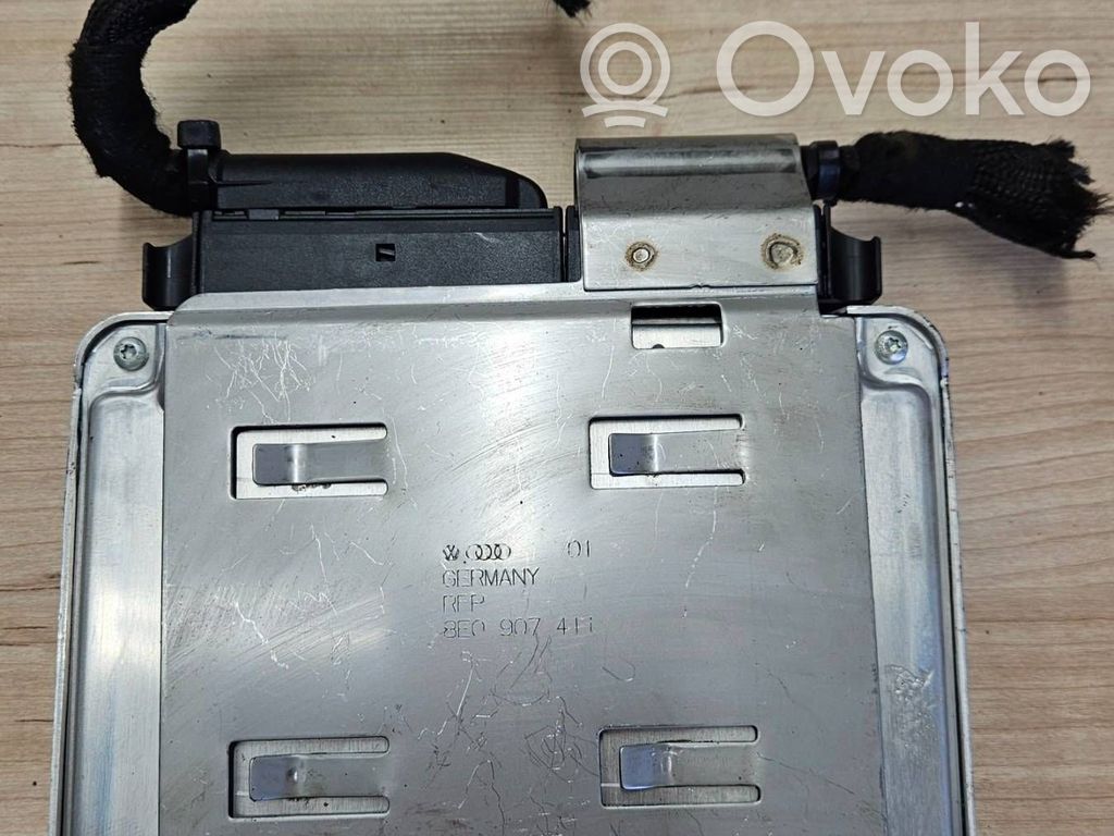 Engine control unit/module   8E0907411