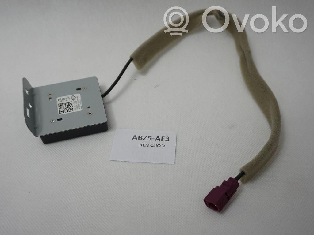 Renault Clio V Antenna control unit 