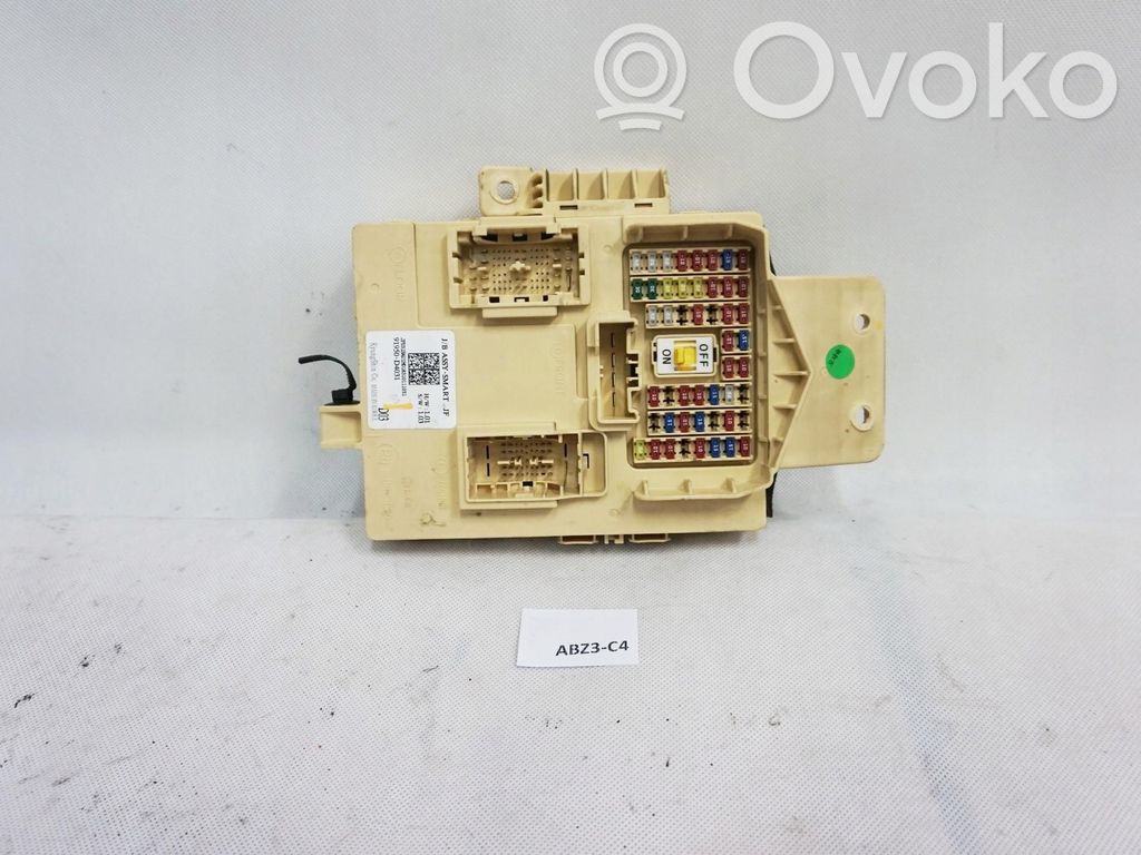 KIA Optima Fuse module 