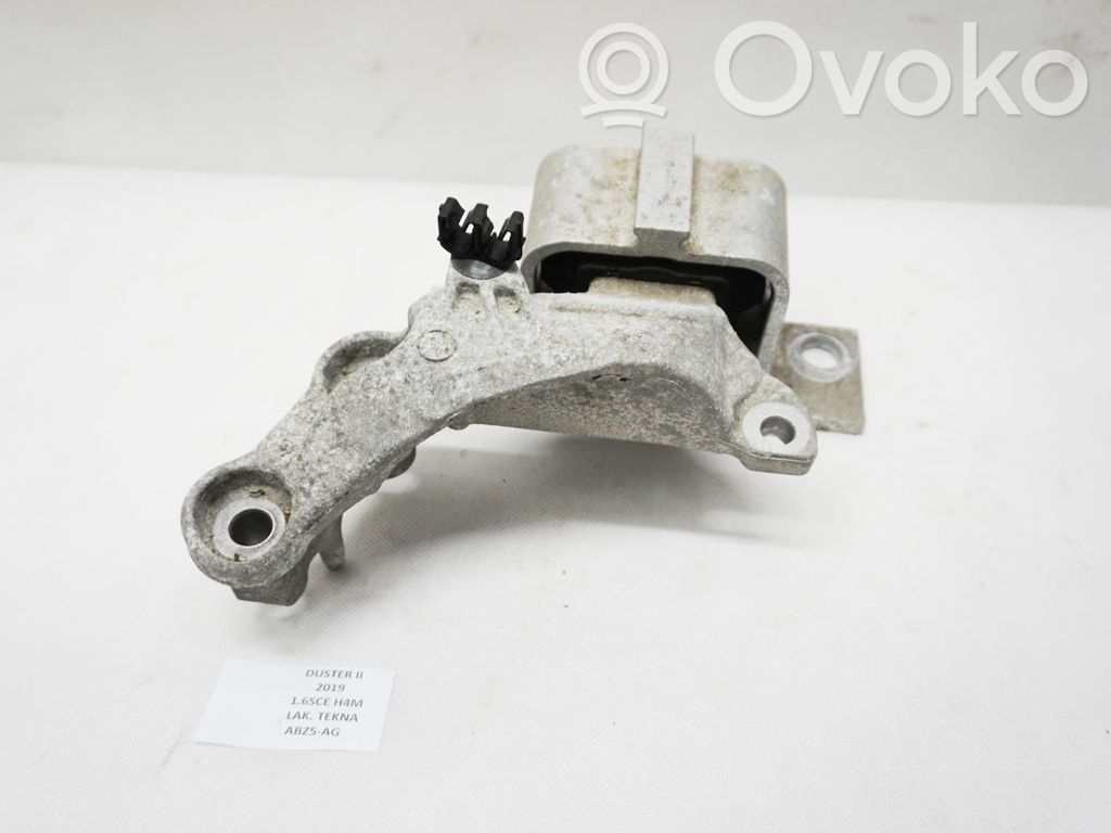 Dacia Duster II Engine mount vacuum valve 