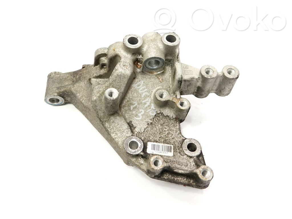 Iveco Daily 45 - 49.10 Engine mounting bracket 