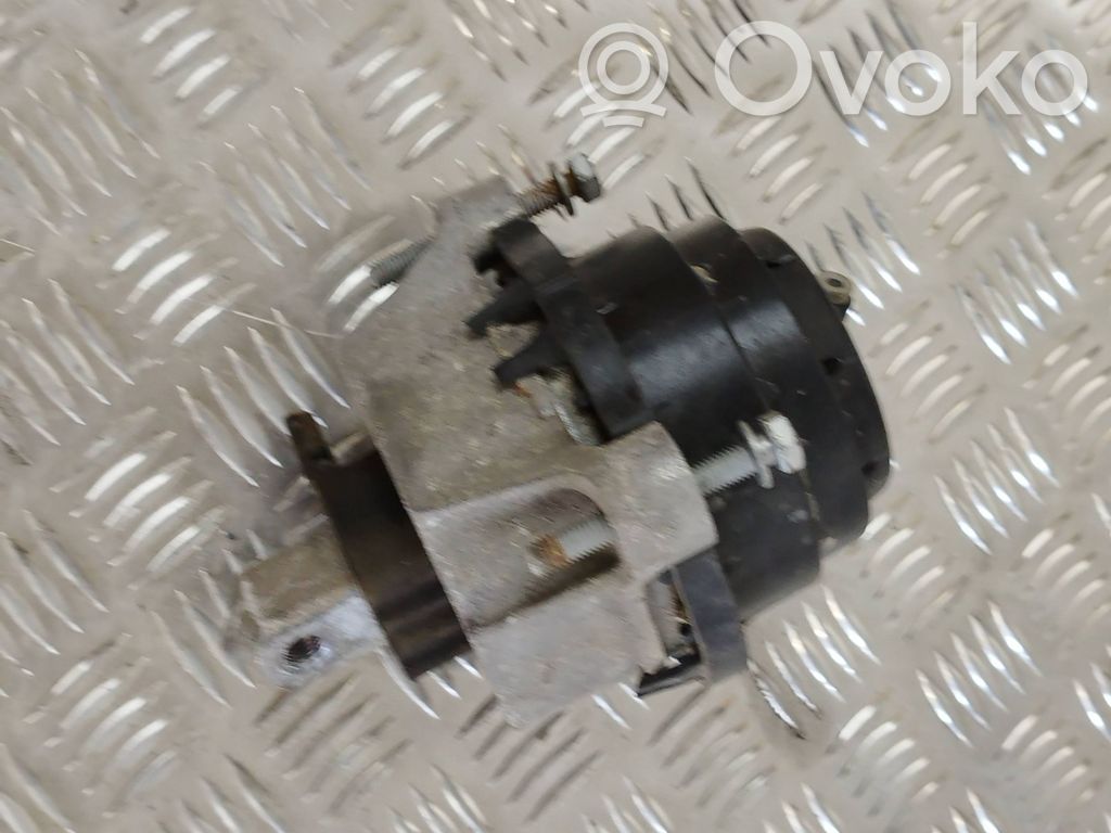 Engine mount bracket   268007002,268007002,221017