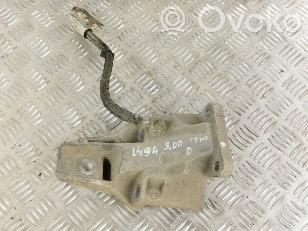 Land Rover Range Rover Sport L494 Engine mounting bracket 