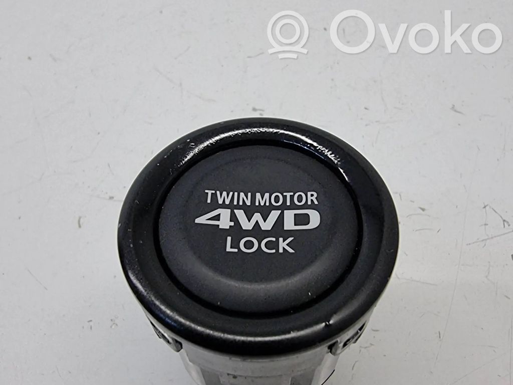 Mitsubishi Outlander Other switches/knobs/shifts 