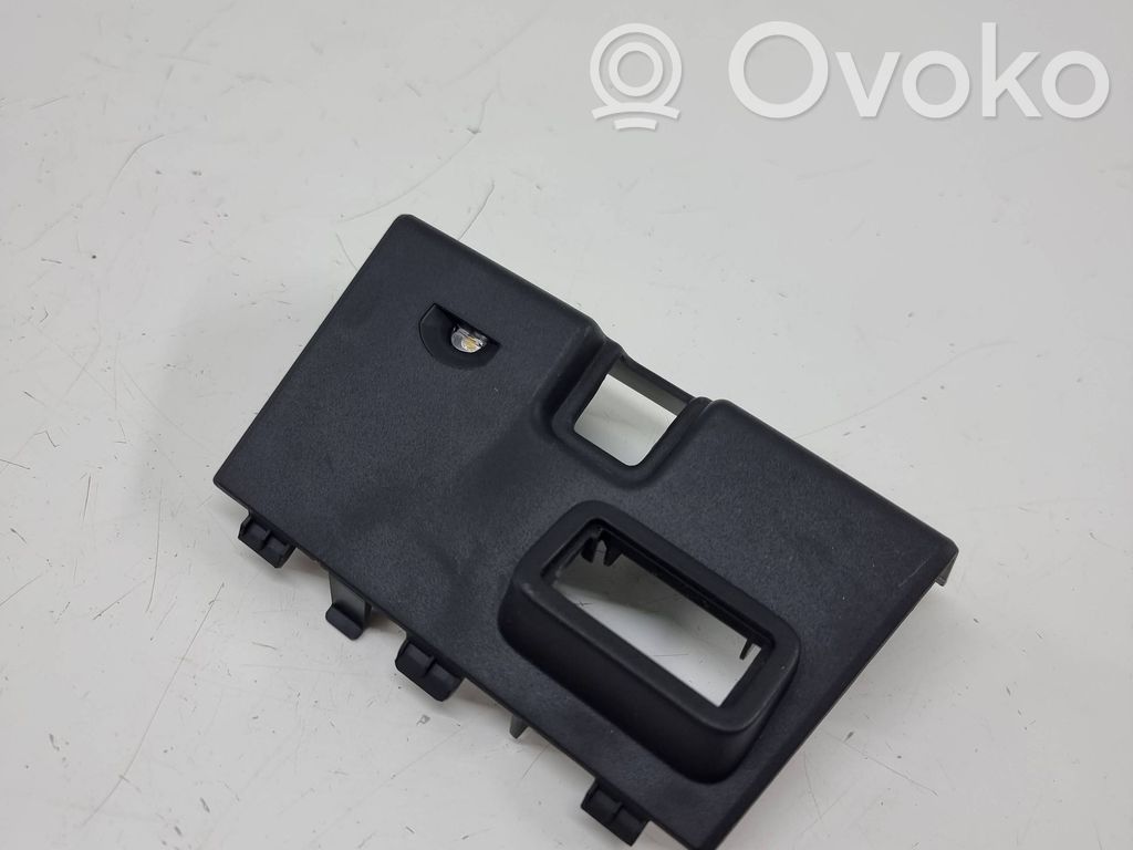 BMW 3 G20 G21 Kita salono detalė 