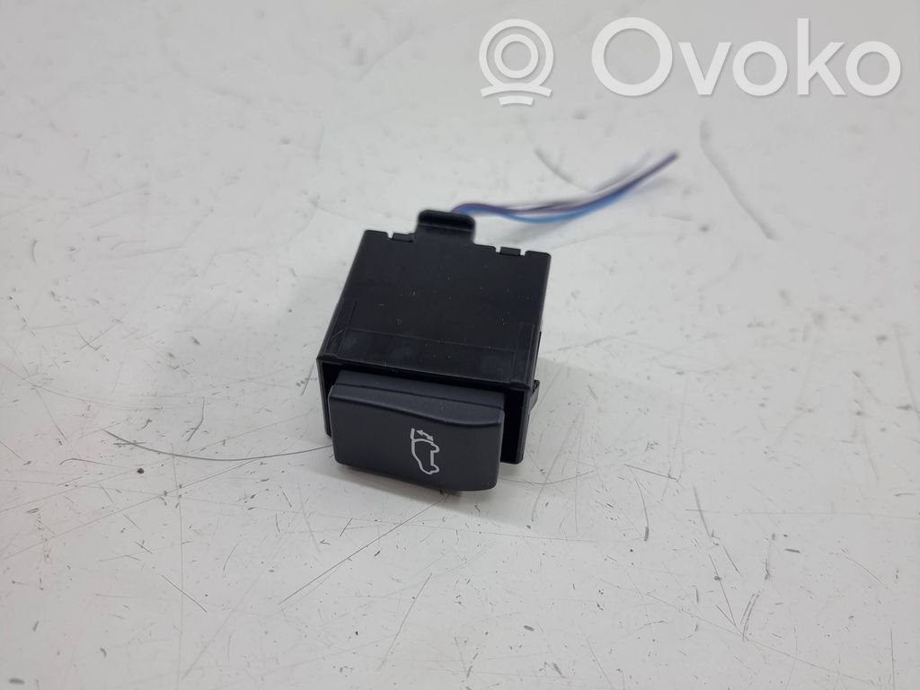 Lexus RX III Tailgate opening switch 