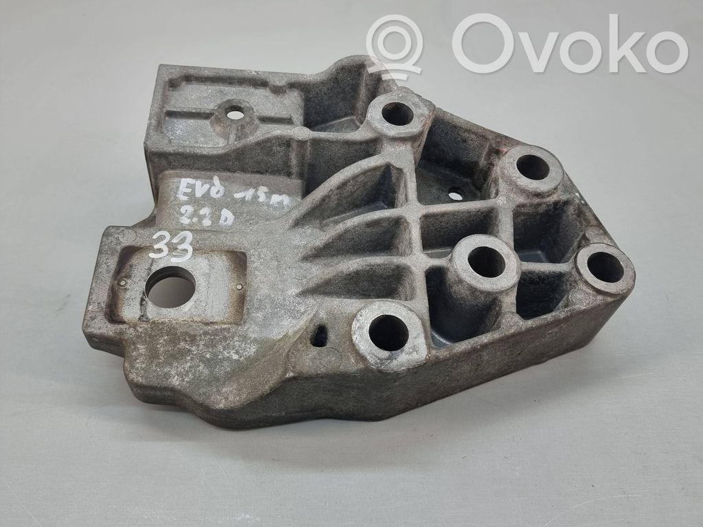 Land Rover Range Rover Evoque L538 Engine mounting bracket 