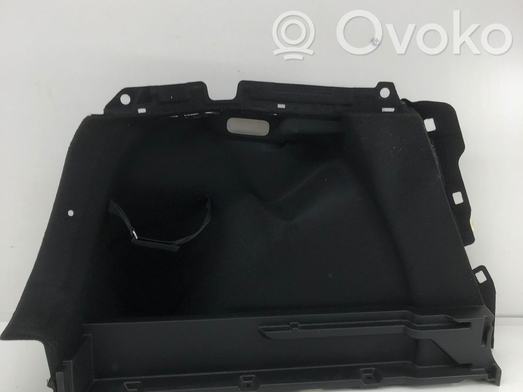 Trunk/boot side trim panel