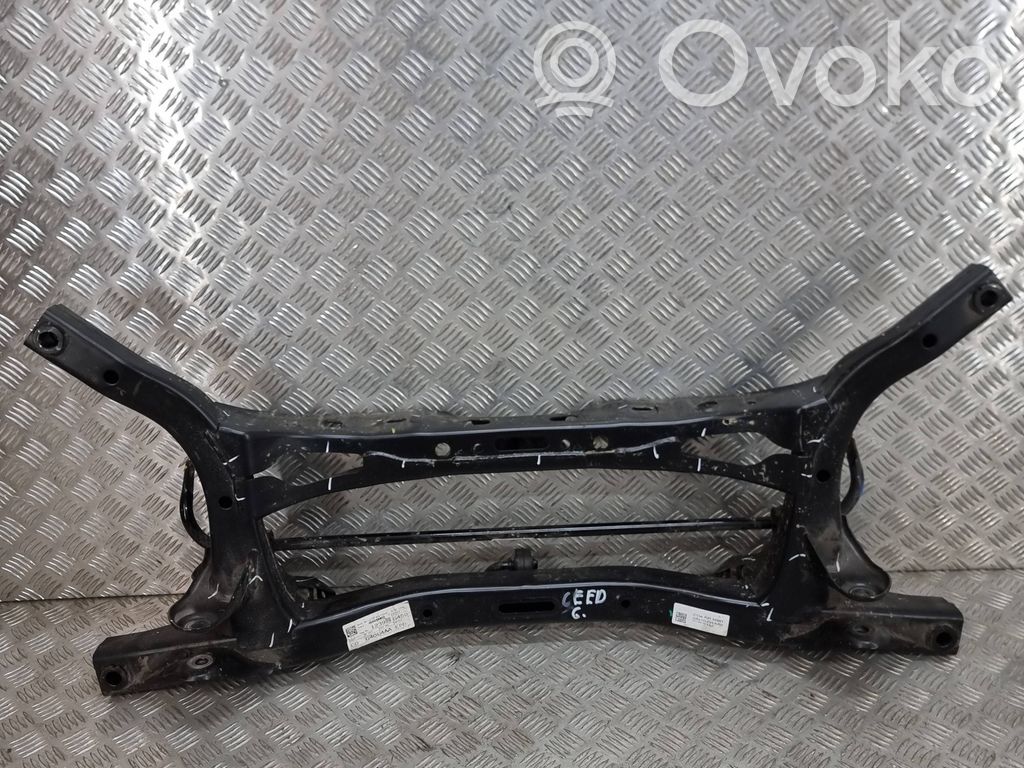 KIA Ceed Galinis traversas 