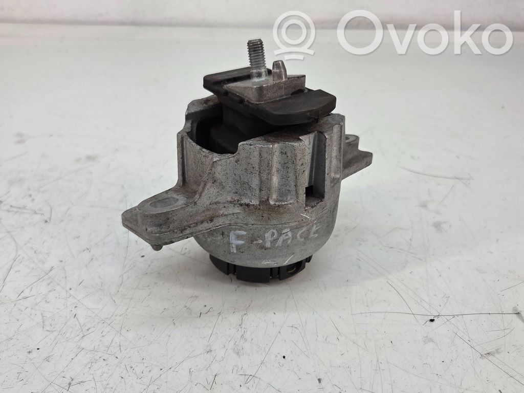 Land Rover Range Rover Velar Engine mount bracket 