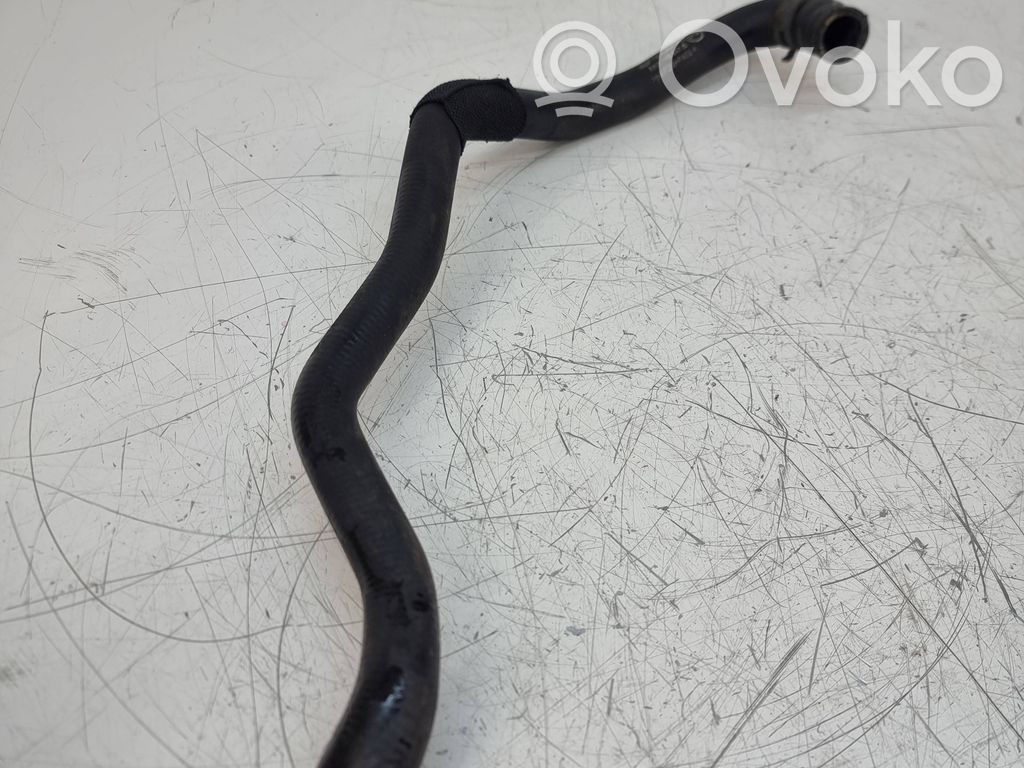Audi A4 S4 B9 Engine coolant pipe/hose 