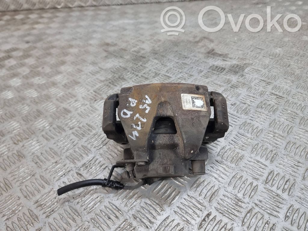 Front brake caliper   8W06FJ