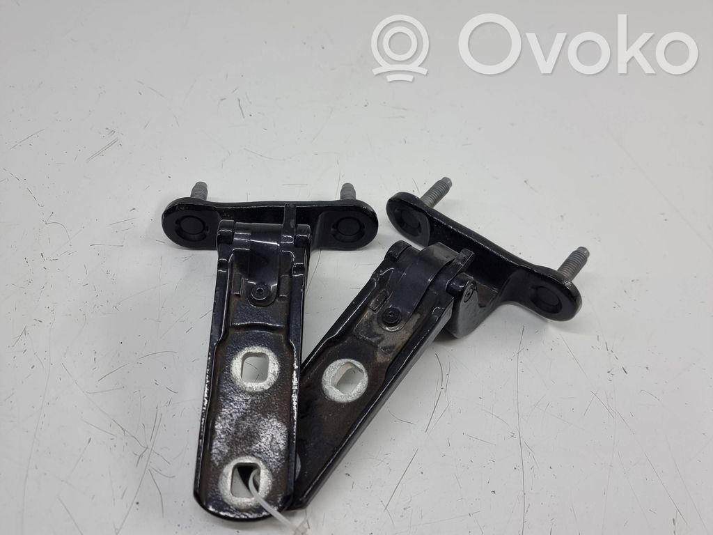 Tailgate/trunk/boot hinge   7417414