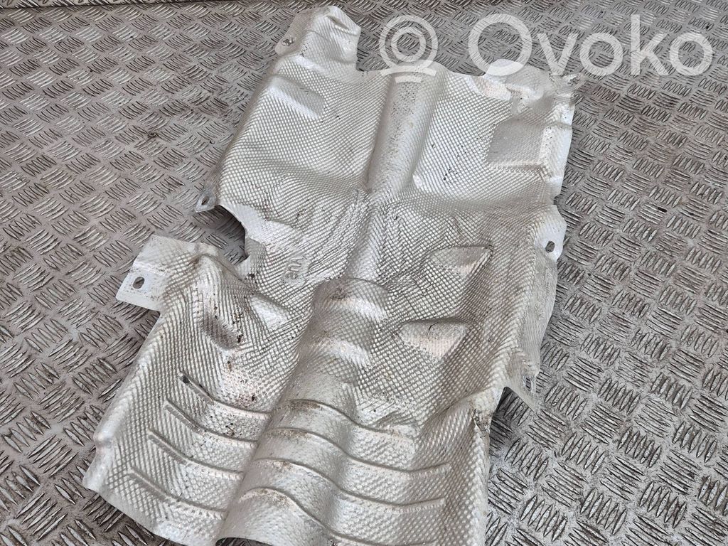 Protección térmica del escape   M8A2114B06BB