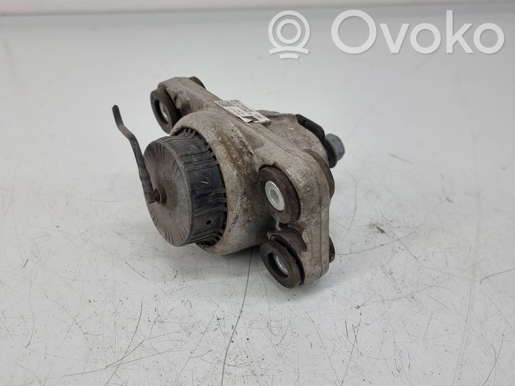 Land Rover Discovery 5 Engine mount bracket 