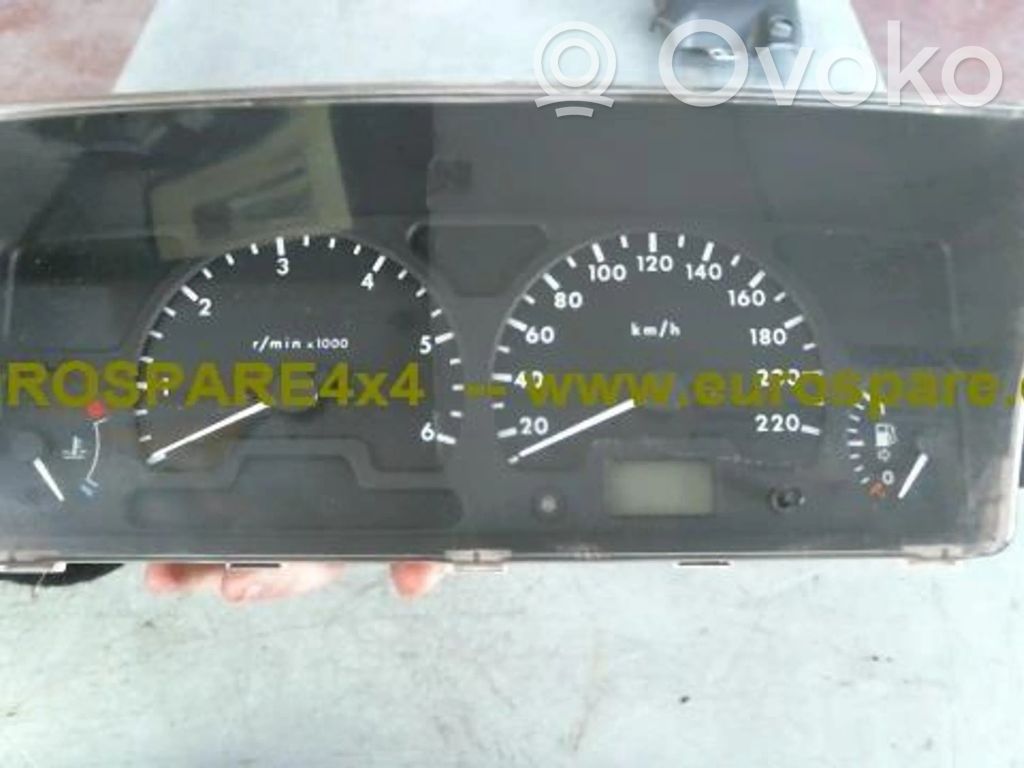 Land Rover Discovery Speedometer (instrument cluster) 