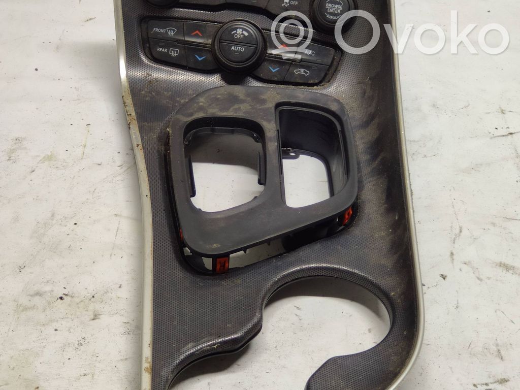 Dodge Challenger Climate control unit 