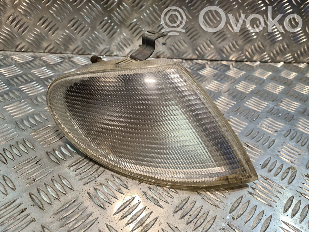 Ford Galaxy Front indicator light 