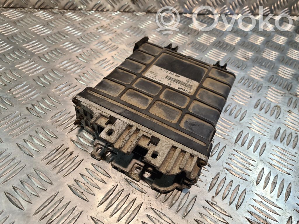 Volkswagen PASSAT B4 Engine control unit/module 