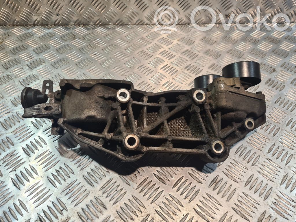 Renault Laguna III Ģeneratora stiprinājums 