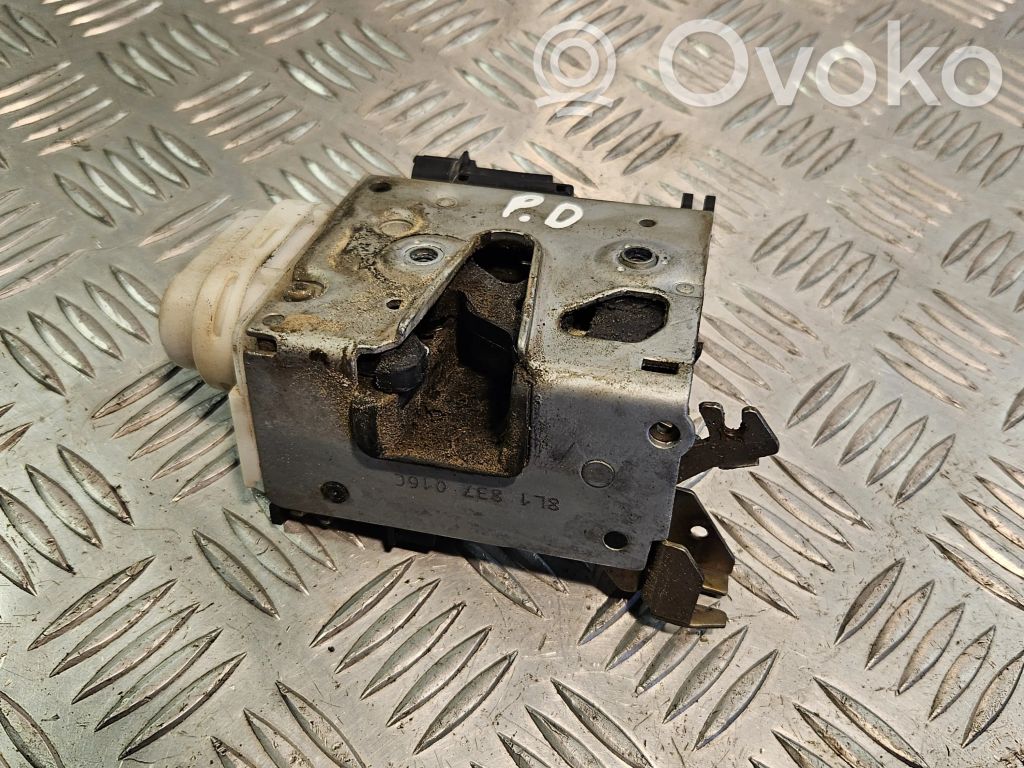 Audi A3 S3 8L Front door lock 