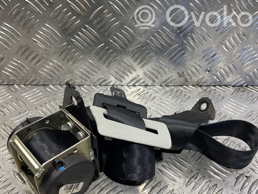 Nissan Qashqai Pas bezpieczeństwa fotela tylnego 