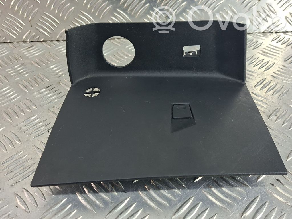 Peugeot 5008 II Otros repuestos del interior 