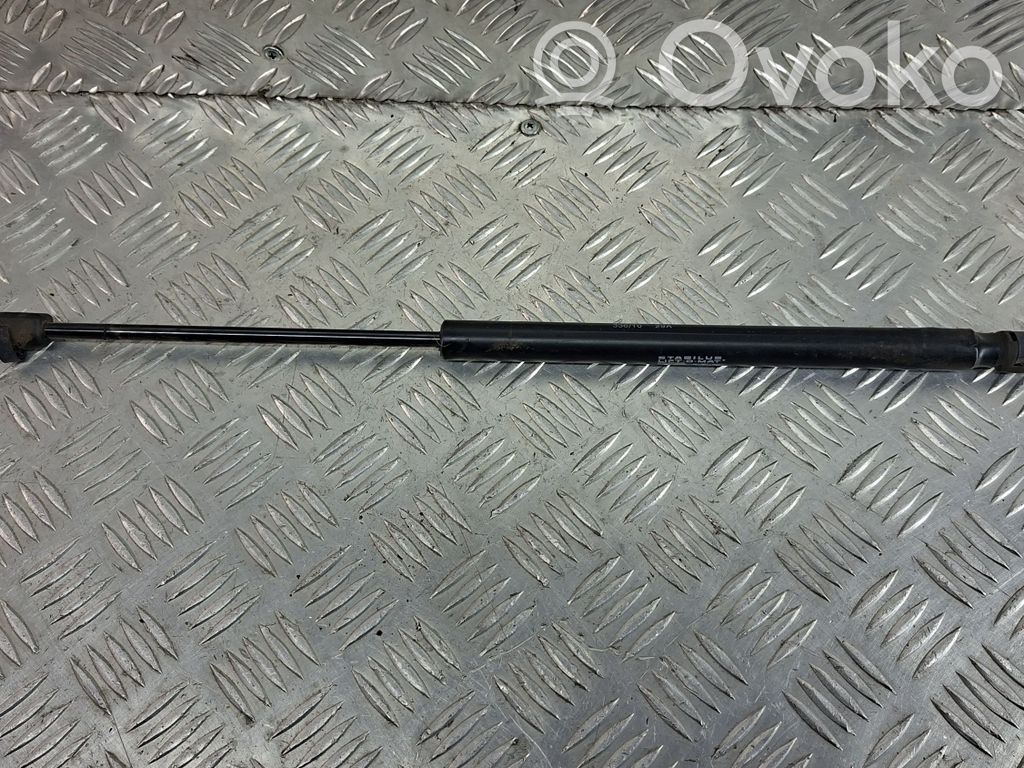 KIA Sorento Tailgate/trunk strut/damper 