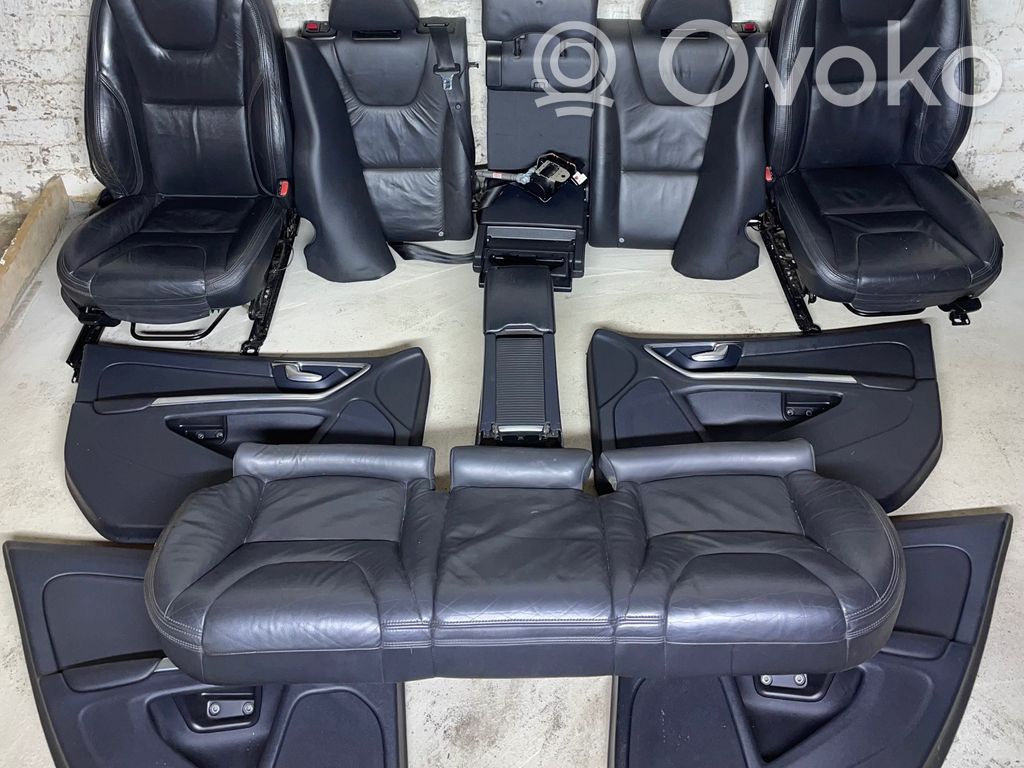 Interior set