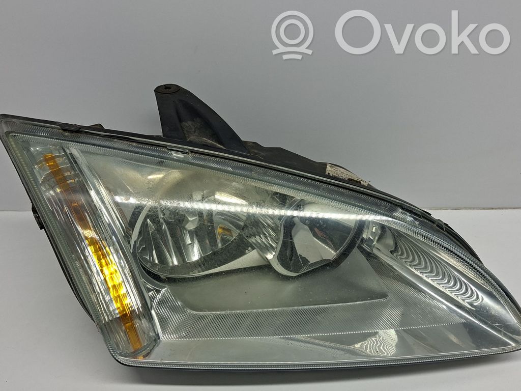 Ford Focus Headlight/headlamp 