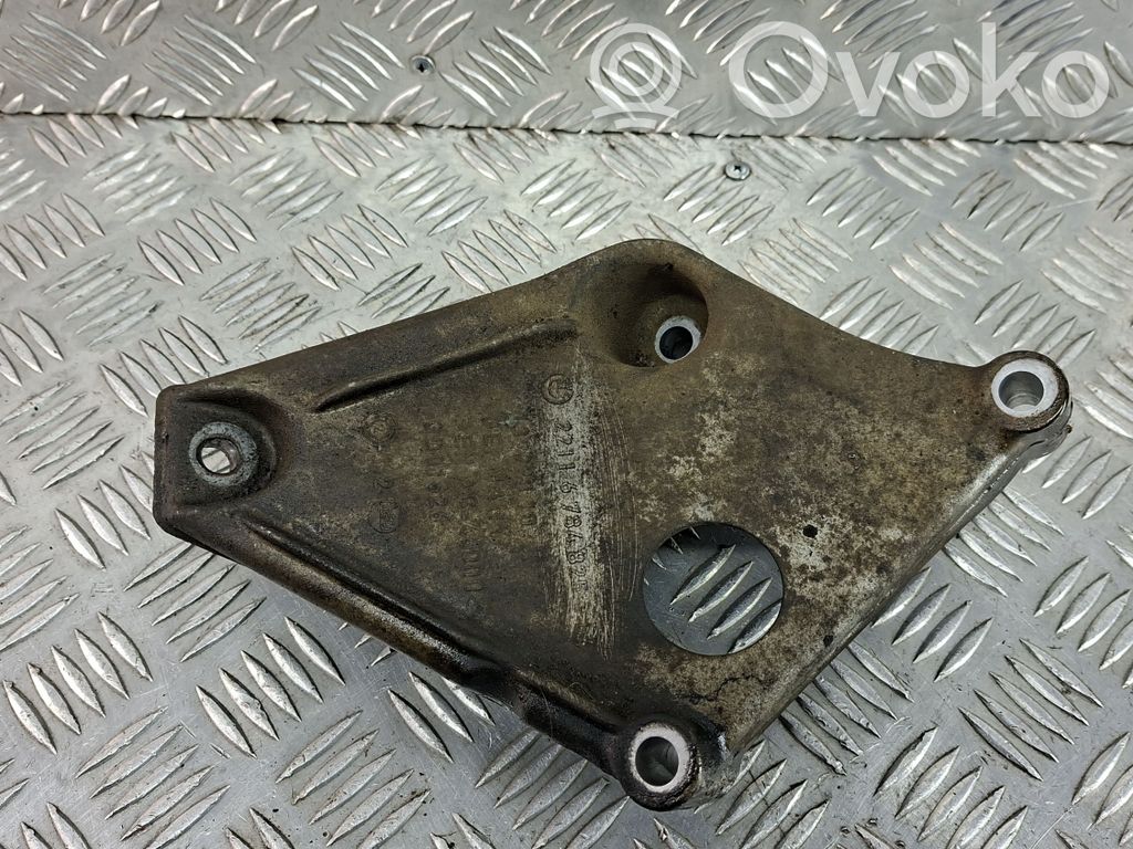 BMW X3 F25 Engine mounting bracket 