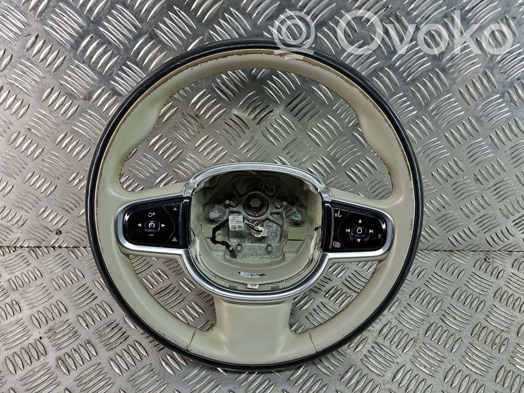 Volvo XC90 Ohjauspyörä 