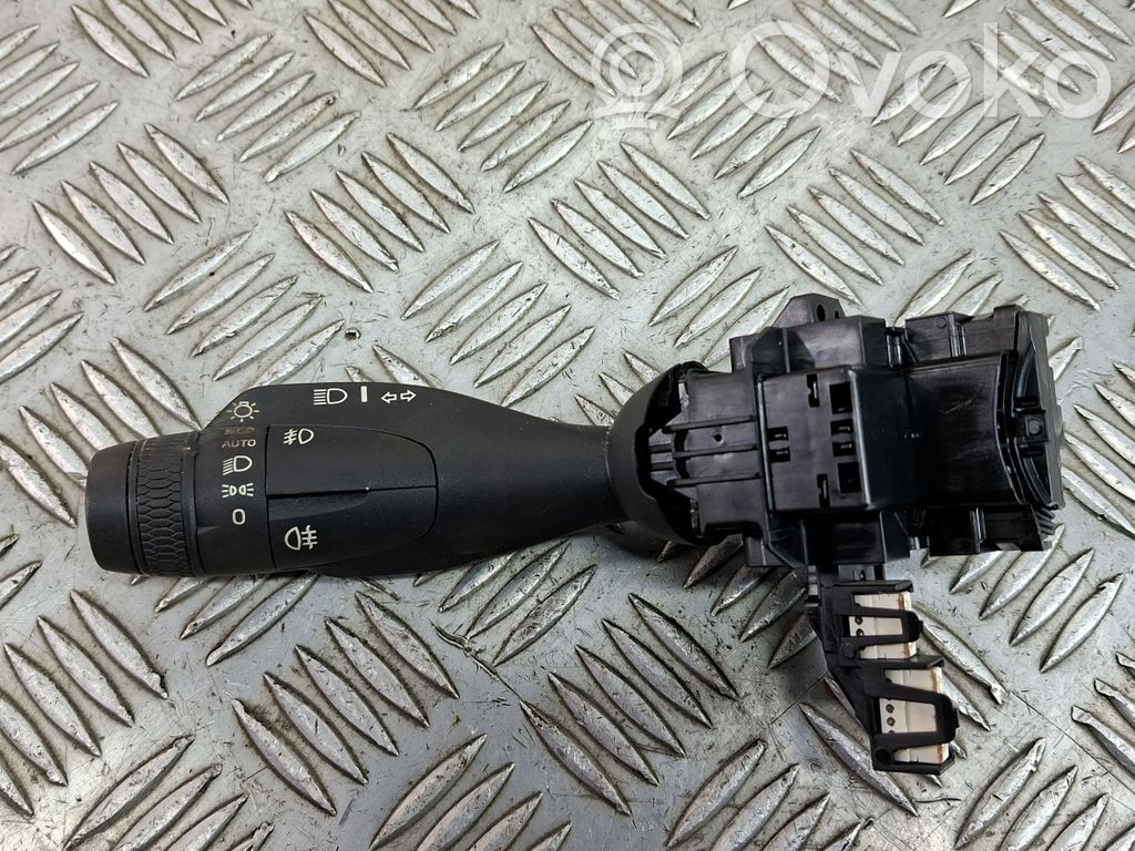 Volvo XC90 Indicator stalk 