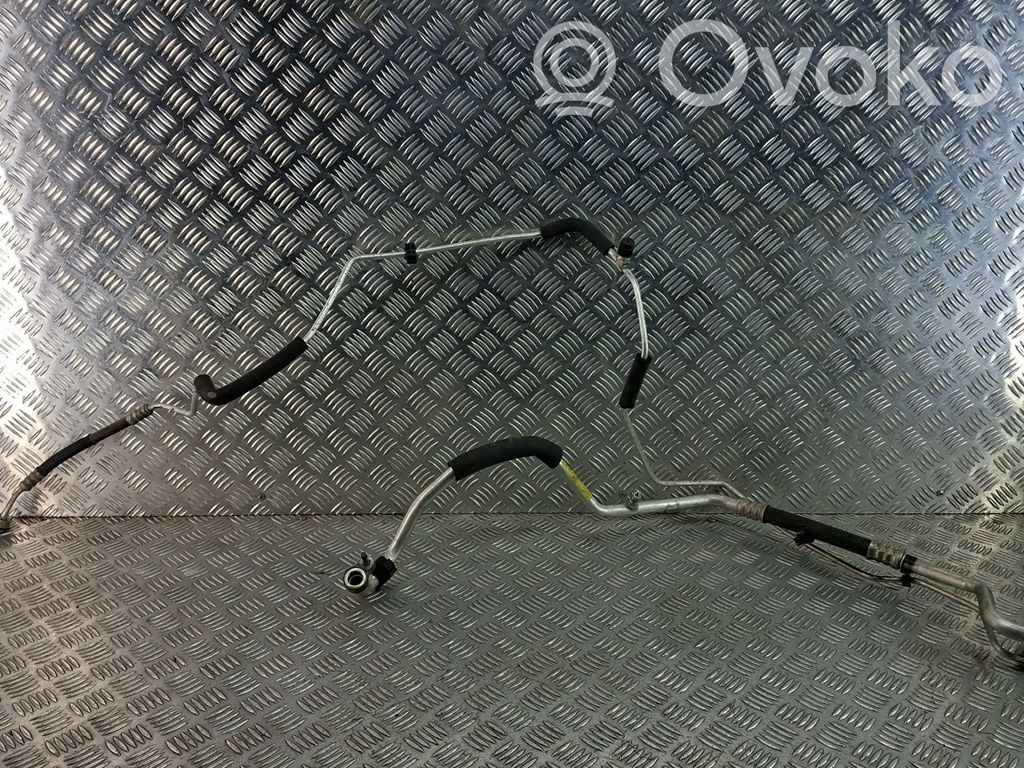 Opel Astra J Ilmastointilaitteen putki (A/C) 
