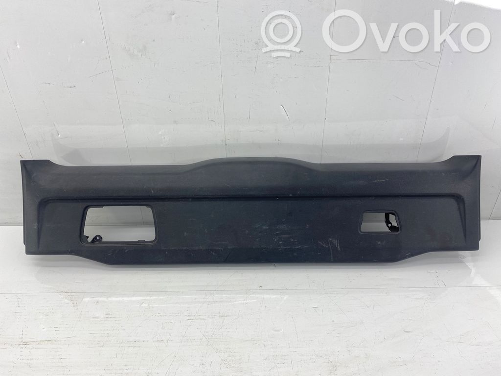 Volvo XC90 Tailgate/boot lid cover trim 