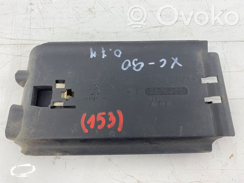 Volvo XC90 Placa protectora del centro/medio 