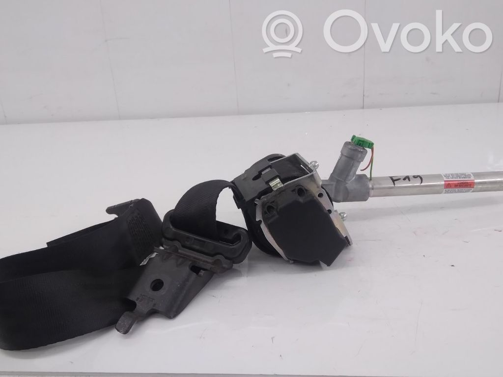 Volvo V70 Cinturón trasero 