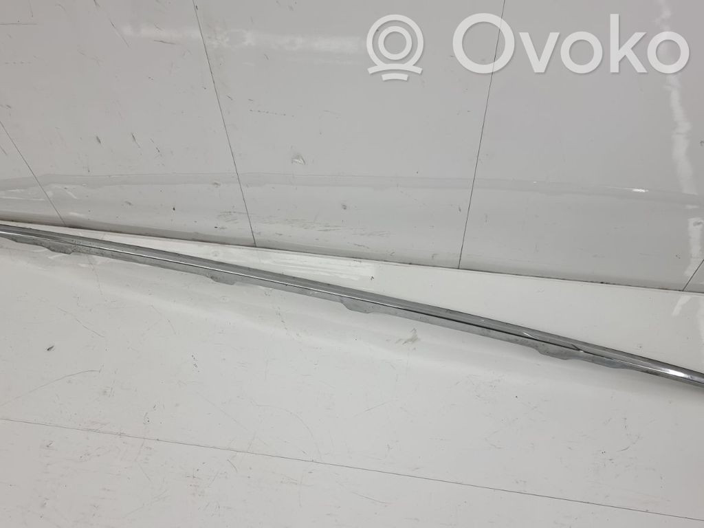 Volvo S80 Tailgate trim 