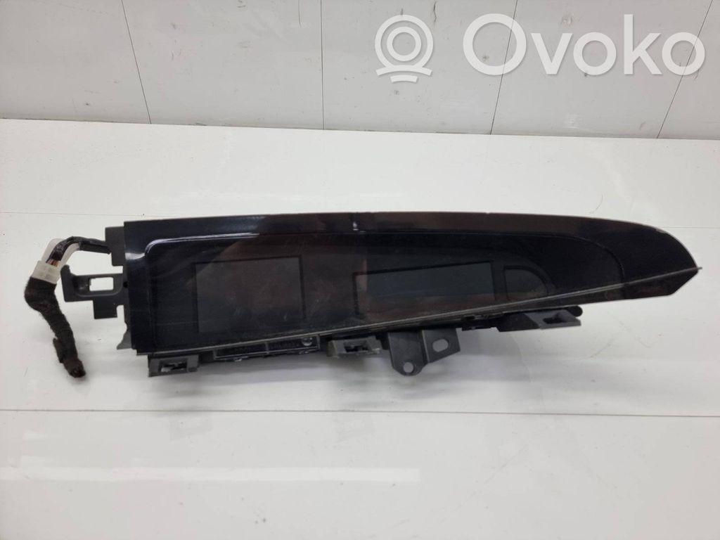 Mazda 3 II Speedometer (instrument cluster) 