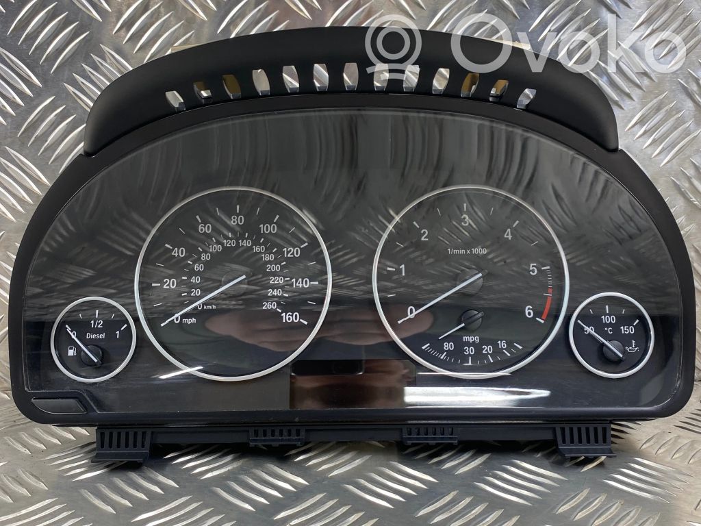 BMW X4 F26 Speedometer (instrument cluster) 