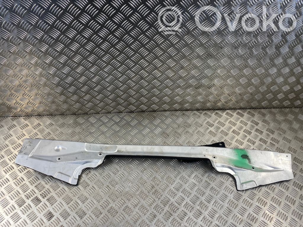 Audi Q7 4M Radiator mount bracket 