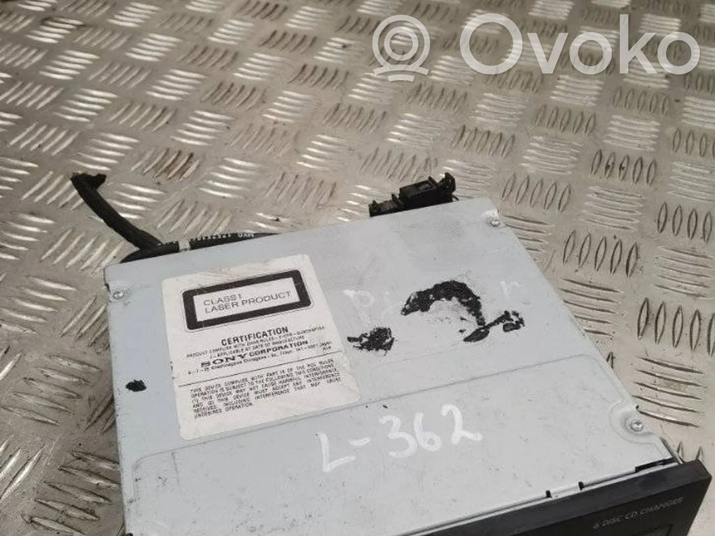 Volkswagen Phaeton CD/DVD changer 