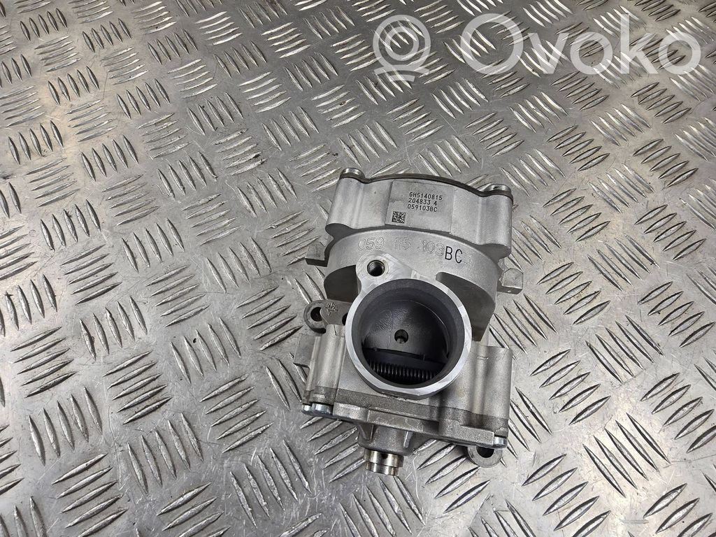 Audi Q7 4M Oil pump 
