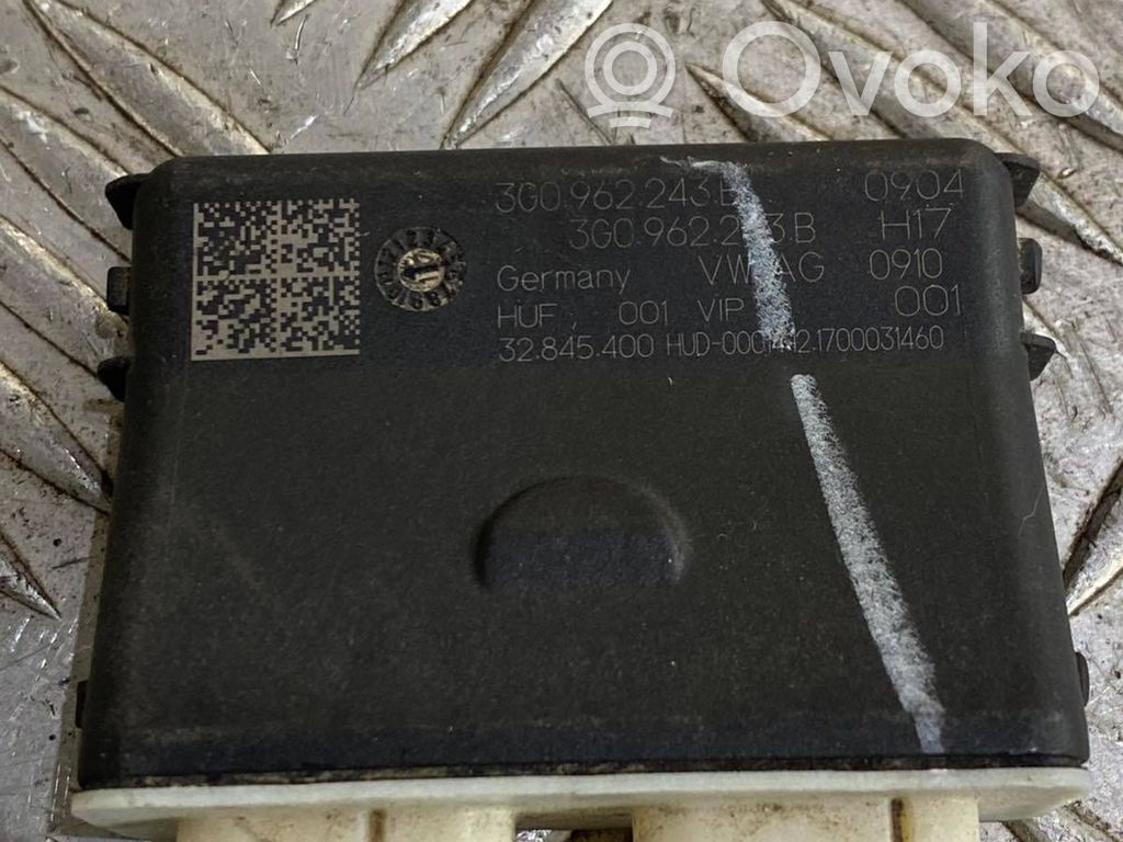 Tailgate/trunk control unit/module   3G0962243B