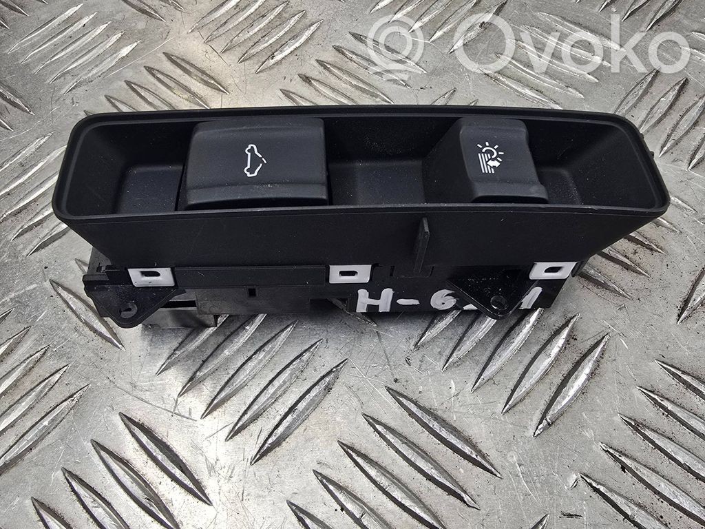 Audi A5 8T 8F Etuistuimen valo 