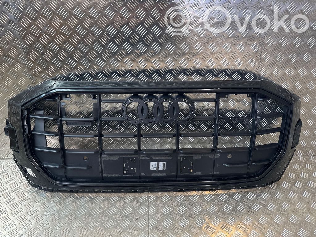 Audi Q8 Etusäleikkö 