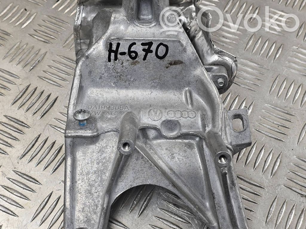 Audi Q5 SQ5 FY Engine mounting bracket 