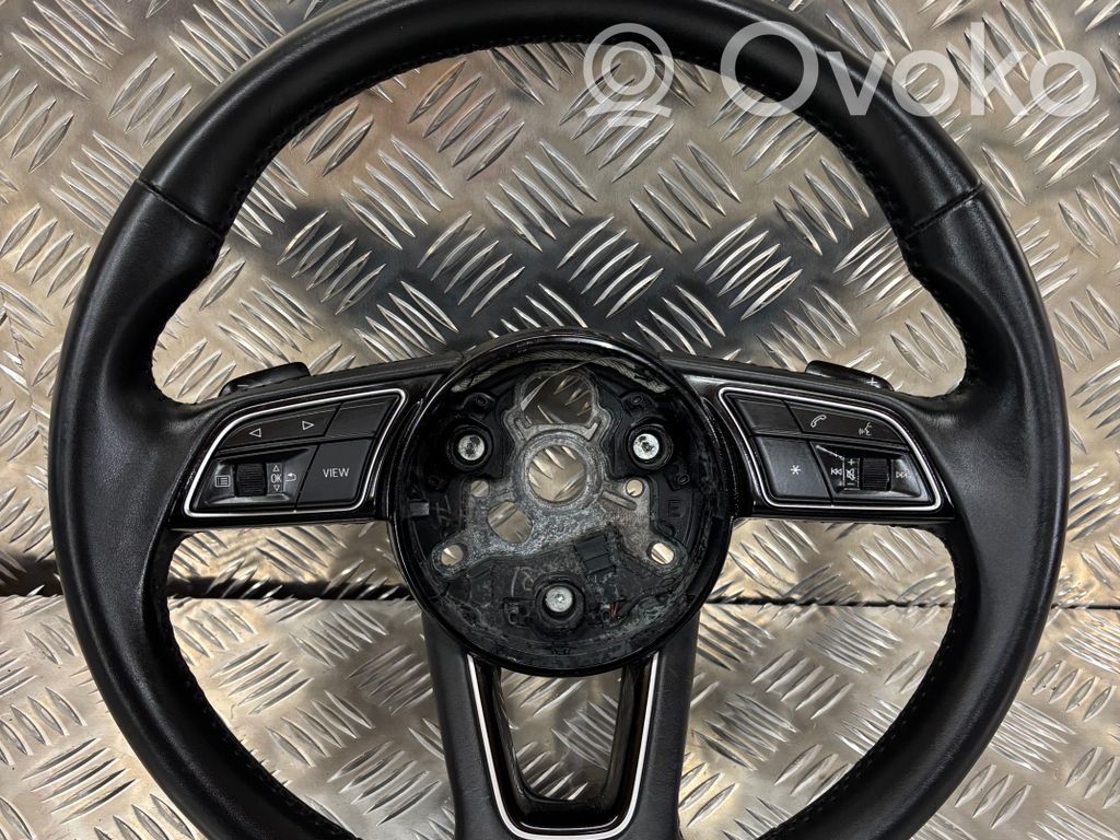 Audi A5 Ohjauspyörä 