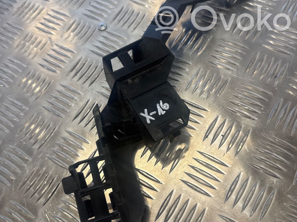 Audi A5 Relay mounting block 