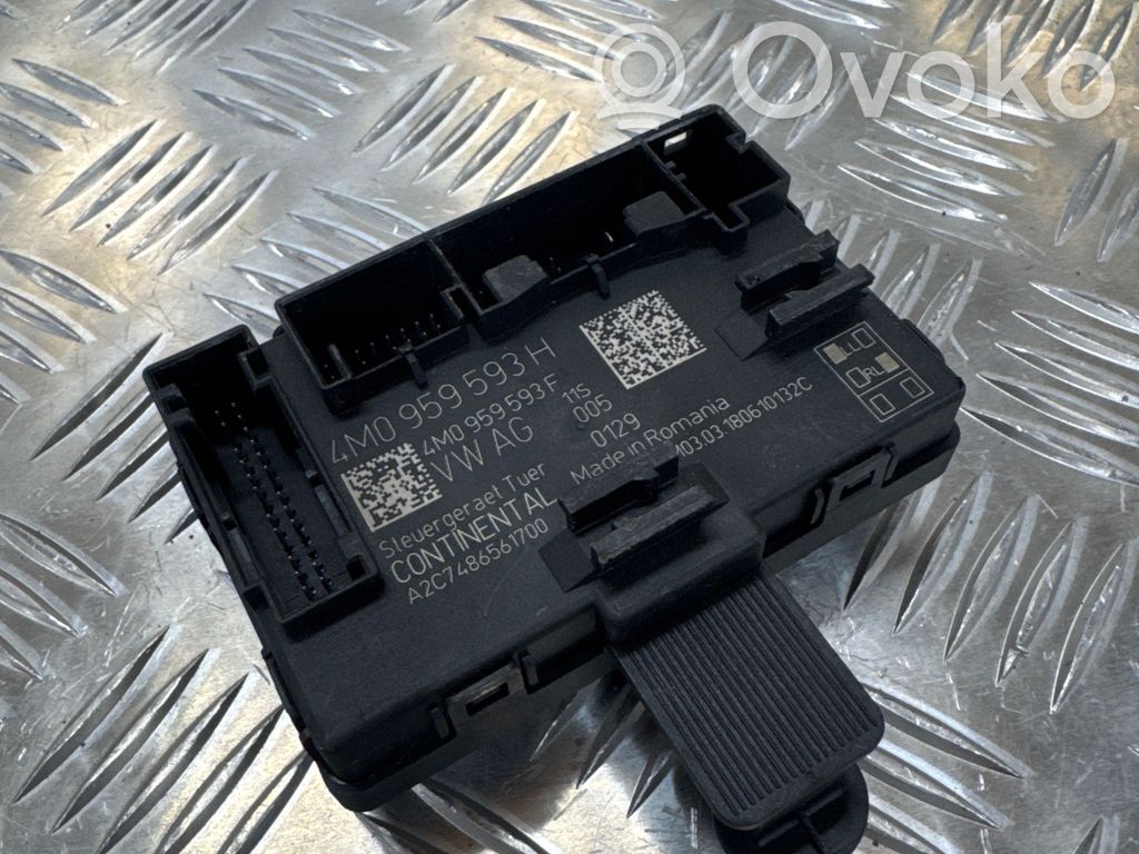Audi Q7 4M Door control unit/module 